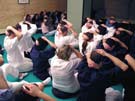 Durante la meditazione guidata dal Rev. Inamoto a Vergiate (Va)